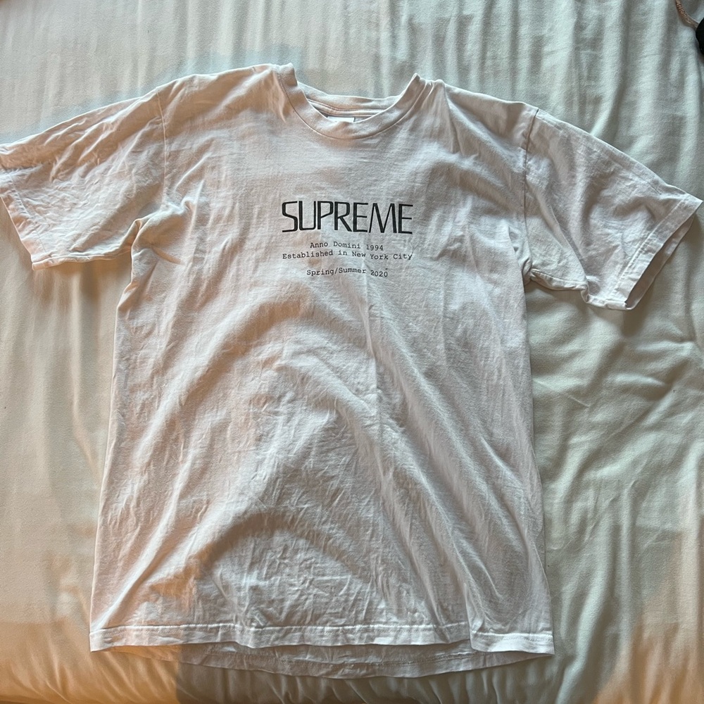 SUPREME tshirt